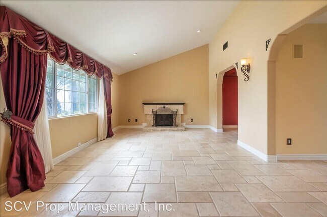 Building Photo - 4 br, 3 bath House - 27533 Catala Avenue