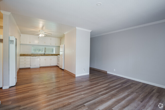 2BR, 1BA - 788SF - Living Room - Bart Plaza