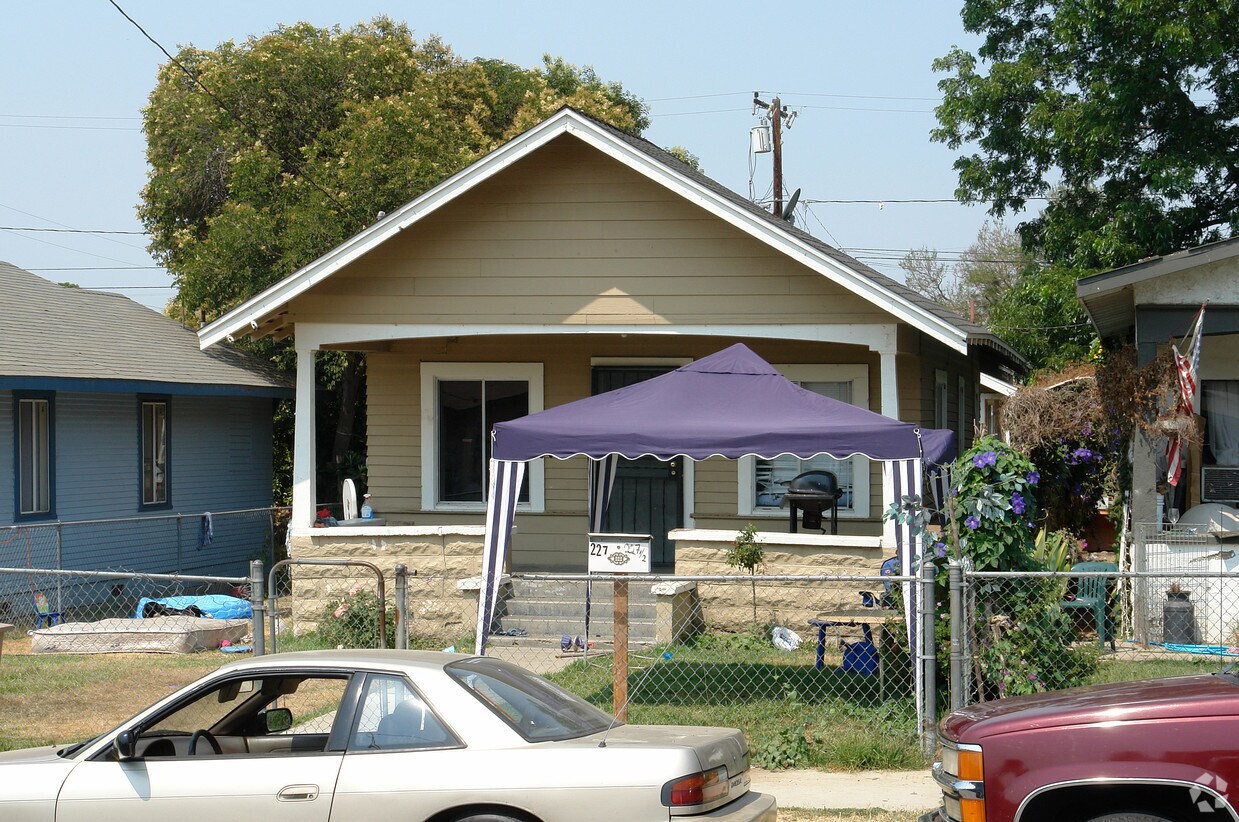 227 Olive St, Fillmore, CA 93015 Apartments in Fillmore, CA