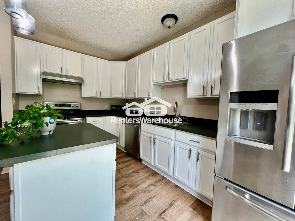 Foto principal - 16799 39th Ave N