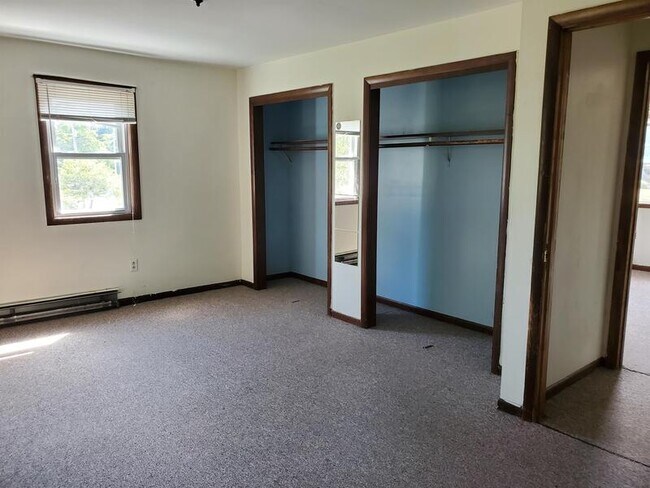 Foto del edificio - 703 Farnsworth St