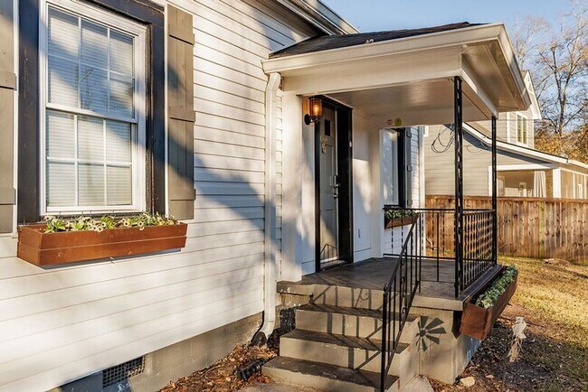 Foto del edificio - 1760 Old West Broad St