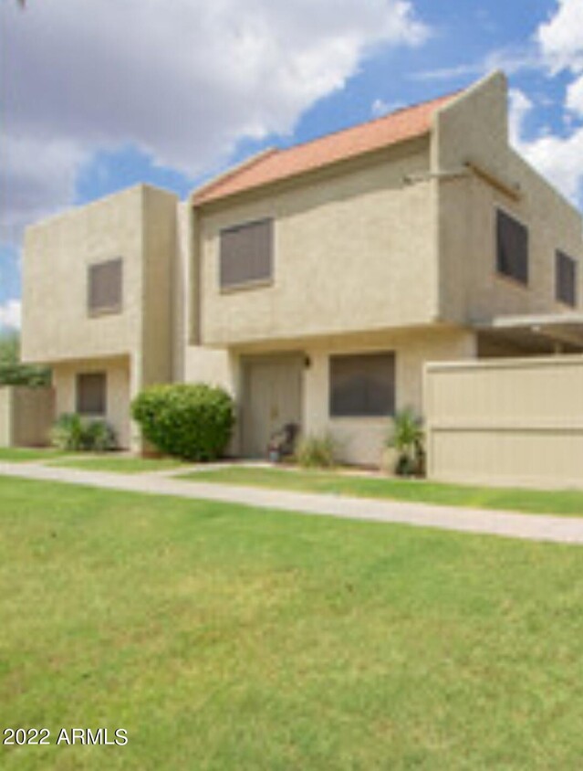 Primary Photo - 5844 N 48th Ave