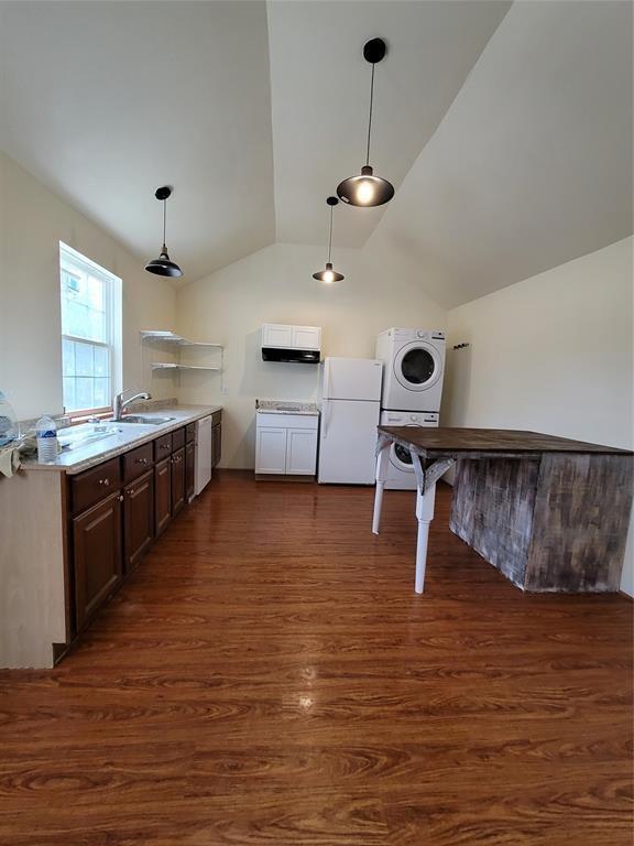 Foto del edificio - 23806 Brushy Woods St