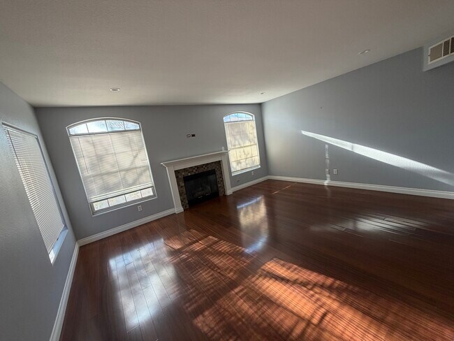 Foto del edificio - 9648 Silver City Dr