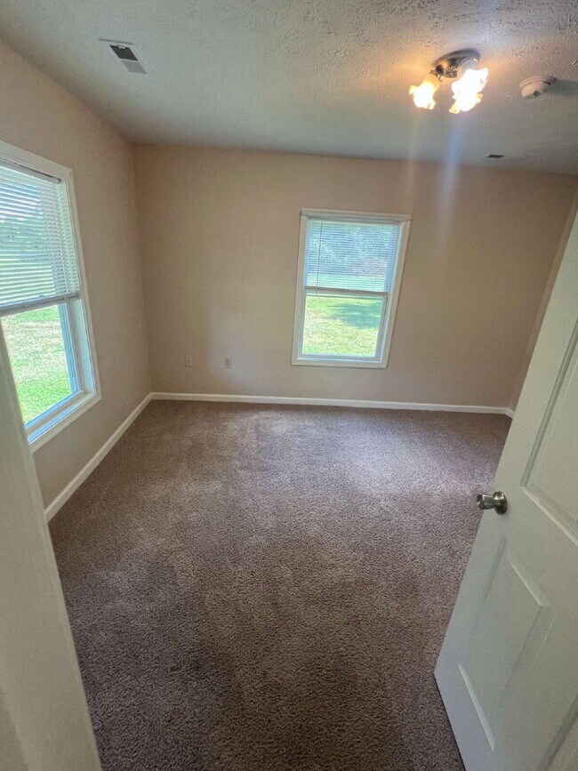 Foto del edificio - Charming 2-Bedroom Home Plus Bonus Attic S...