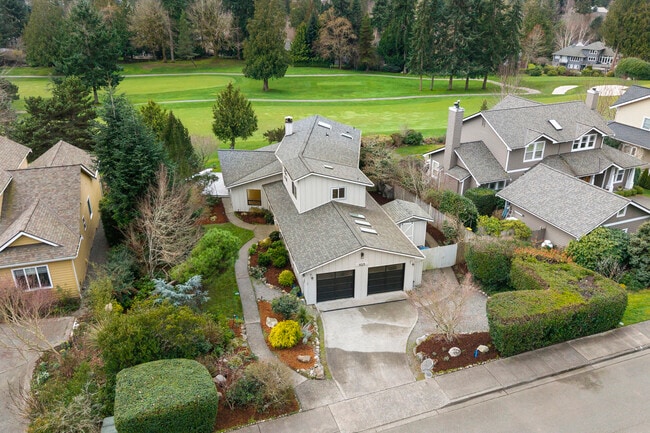 Building Photo - 1123 Cherry Ave NE