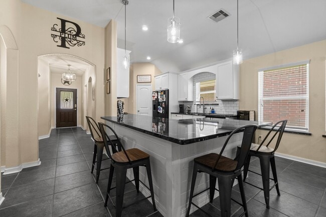 Building Photo - 28987 Birch Green Way