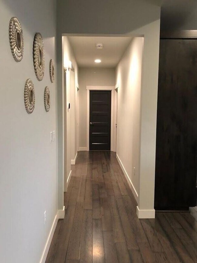 Building Photo - Amazing South Richland Home for Rent