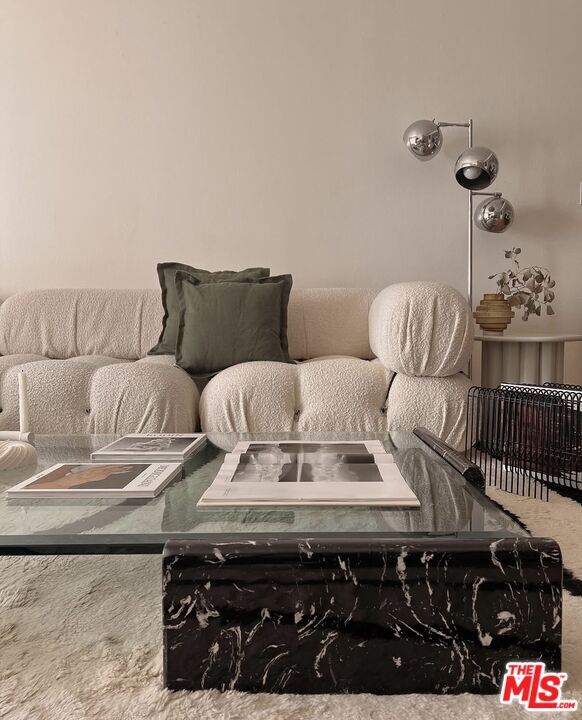 Foto del edificio - 1230 Horn Ave