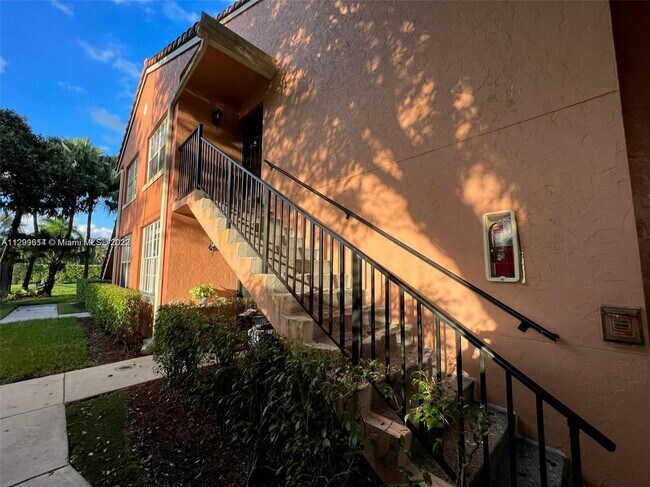 Foto del edificio - 3299 Clint Moore Rd