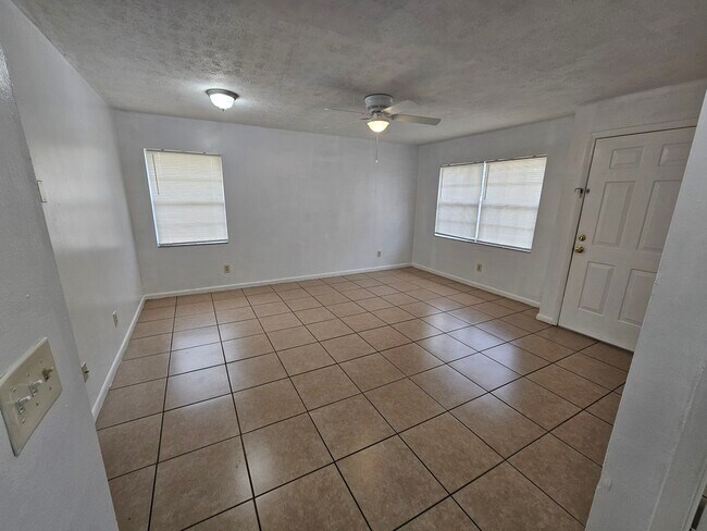 Photo - 5302 Plum Ave House