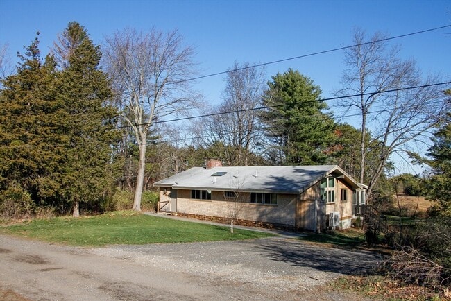 Building Photo - 151 Argilla Rd