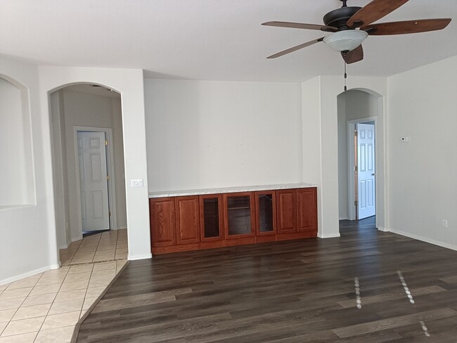 Sala de estar - 14634 W Ventura St