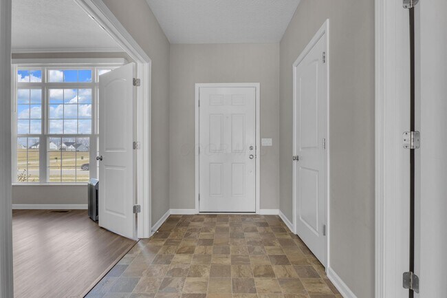 Foto del edificio - 2390 Glenvale Dr