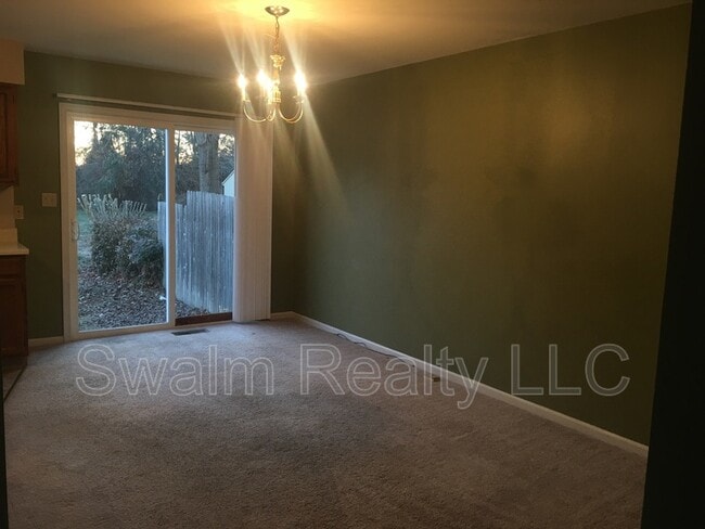 Building Photo - 35 Blairville Rd