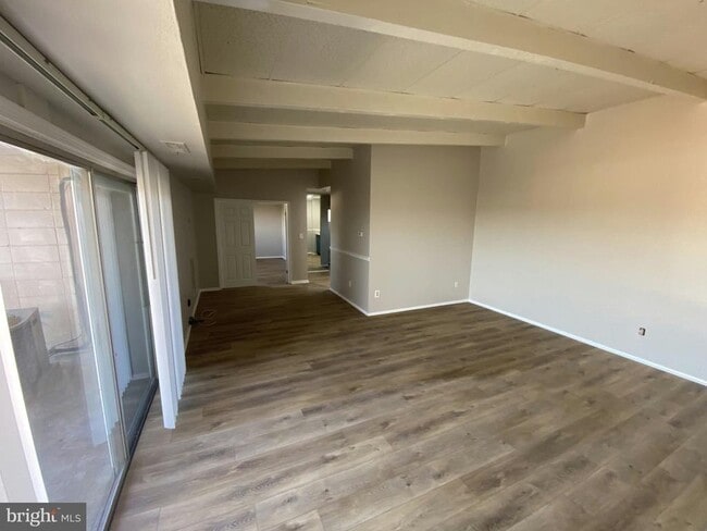 Building Photo - 5532 Karen Elaine Dr