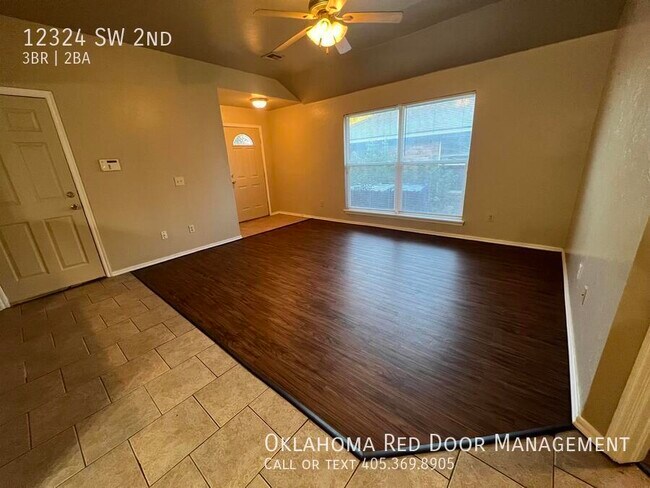 Foto del edificio - 12324 SW 2nd St