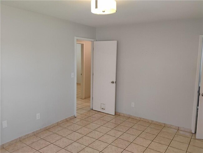 Foto del edificio - 607 SE 10th St