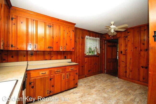 Building Photo - 3 br, 1.5 bath House - 616 S Madison Ave