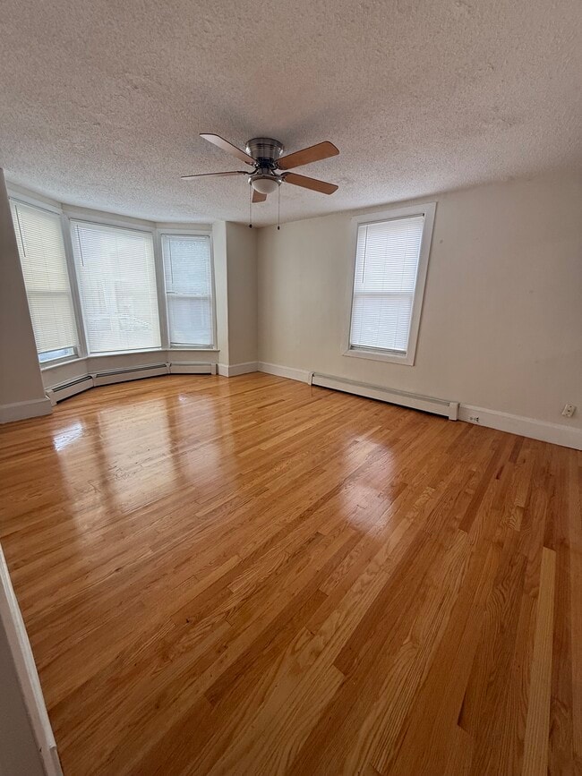 Building Photo - 290 Prospect St