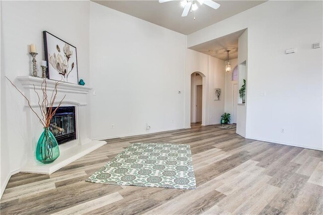 Building Photo - 6532 Alexandra Meadows Dr