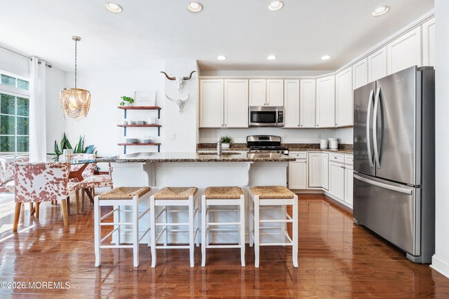 Building Photo - 207 Yale Blvd