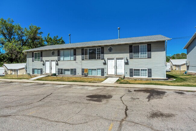 Building Photo - 255 E Center St