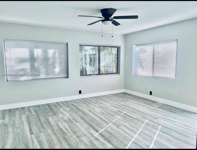 Foto del edificio - 3110 SW 19th Ter