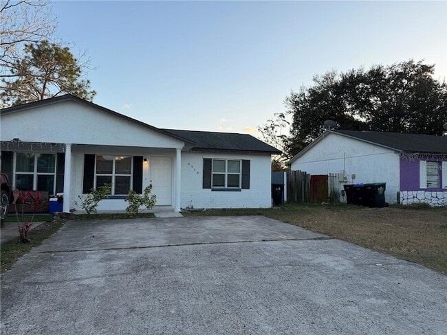 Building Photo - 6918 Edgefield Ln