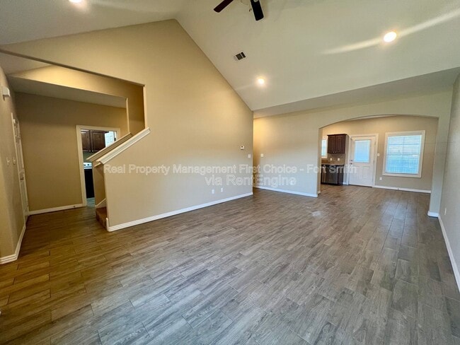 Foto del edificio - 9921 Landry Dr