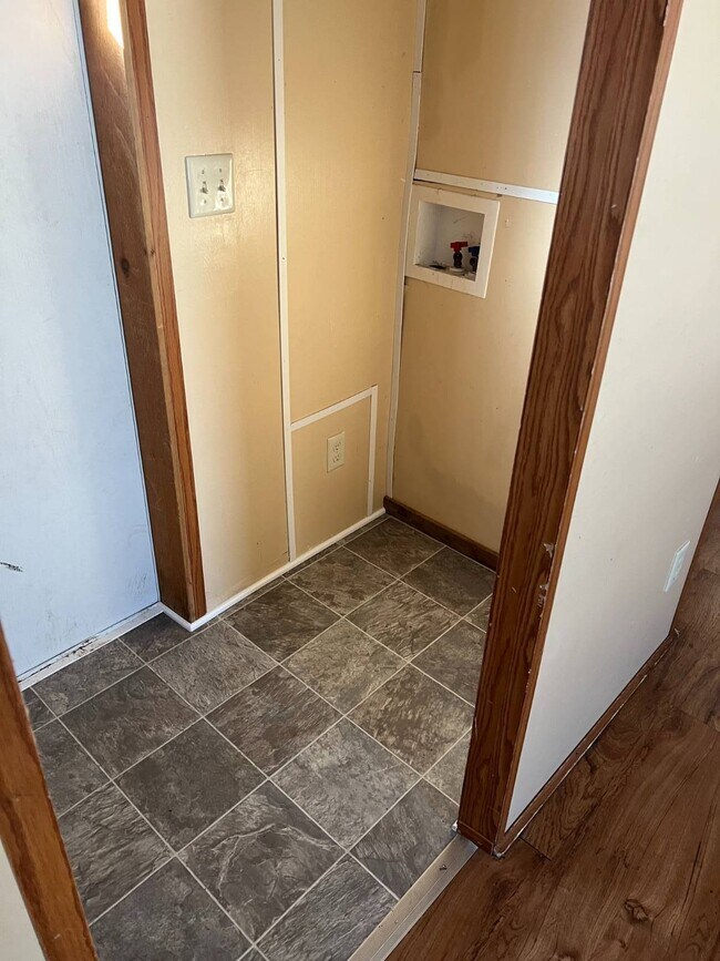 Foto del edificio - 200 E Zora St