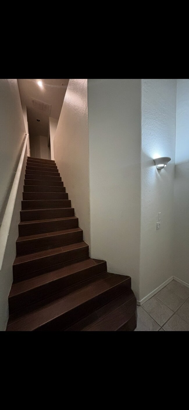 Photo - 705 W Queen Creek Rd Apartment