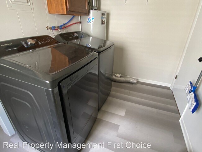Foto del edificio - 4 br, 2 bath House - 2308 S Pershing