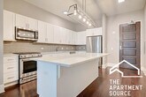 Foto principal - 2050 N Clark St