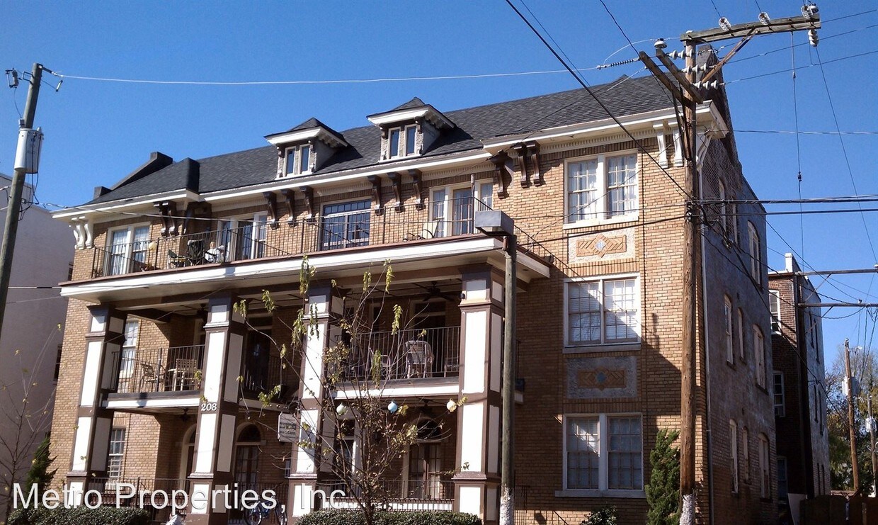 Primary Photo - 208 N Lombardy St