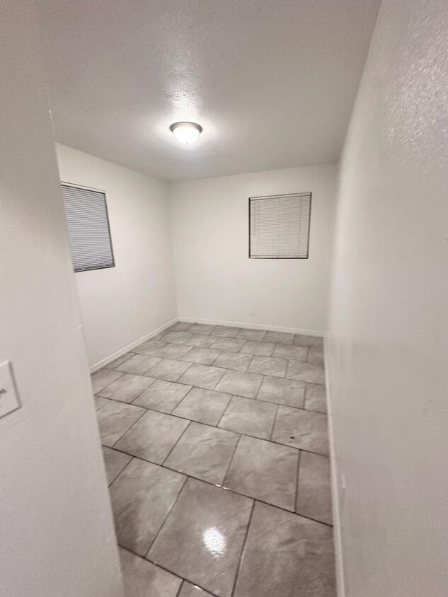 Building Photo - Charming and Cozy 1 bedroom 1 bathroom
