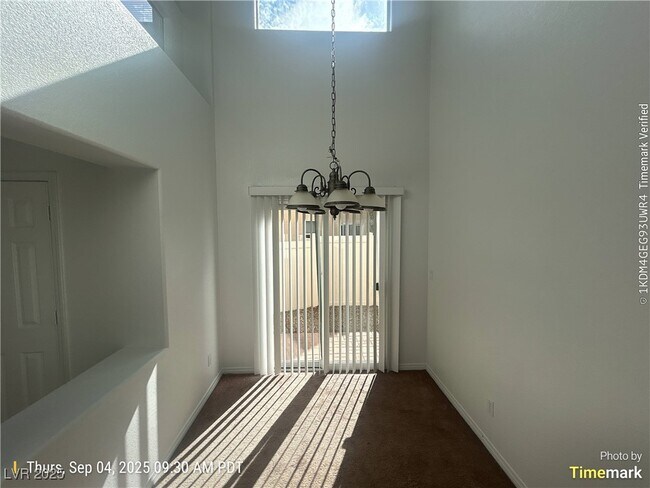 Foto del edificio - 7249 Linaria Rd