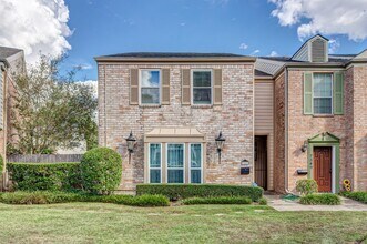 Building Photo - 7547 Brompton St