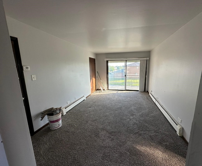 2460 198th St Unit 3, Lynwood, IL 60411 Room for Rent in Lynwood, IL