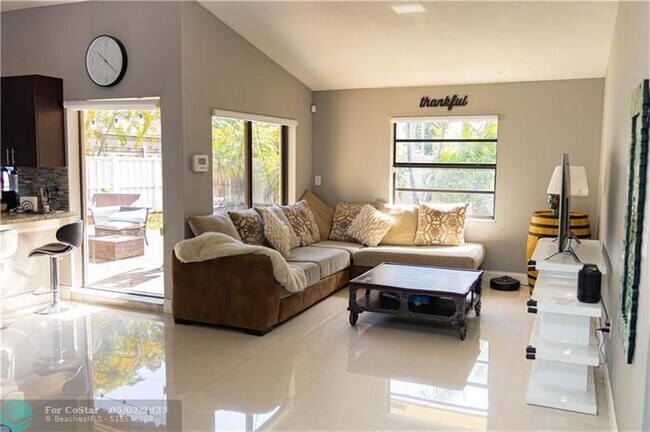 Foto del edificio - 510 Green River Ln