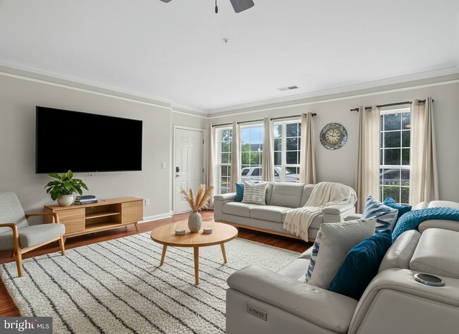 Foto del edificio - 15240 Torbay Way