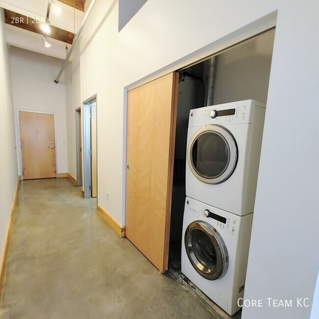 Foto del edificio - 382 W 22nd St