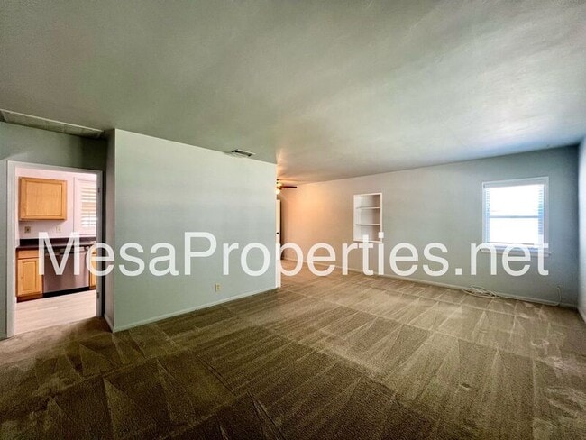 Building Photo - 865 N 1st Ave
