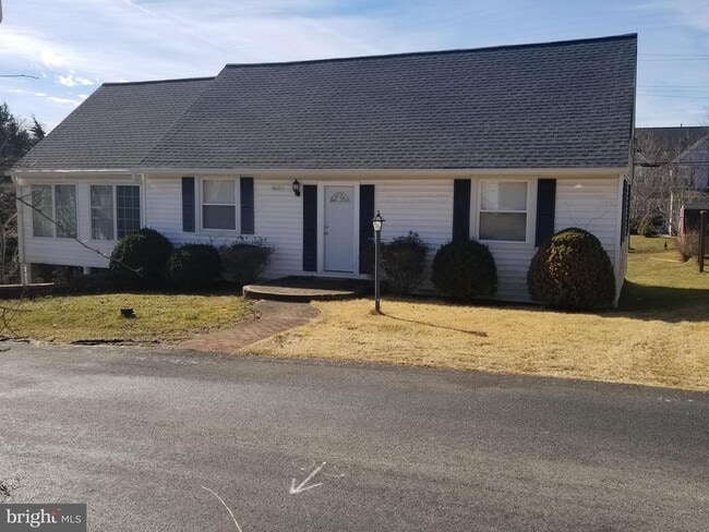 Building Photo - 4036 Overlook Dr