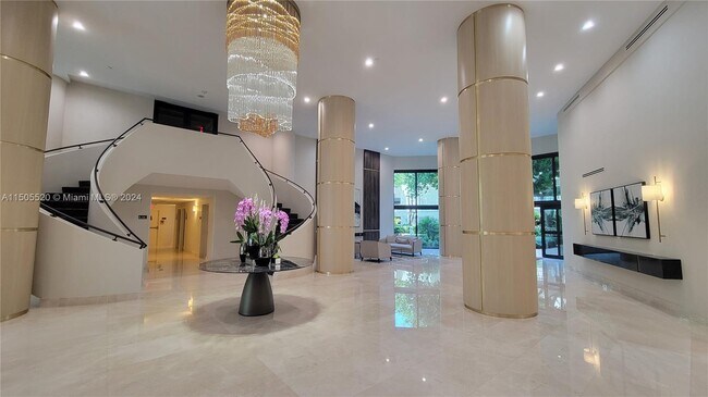 Foto del edificio - 3500 Mystic Pointe Dr