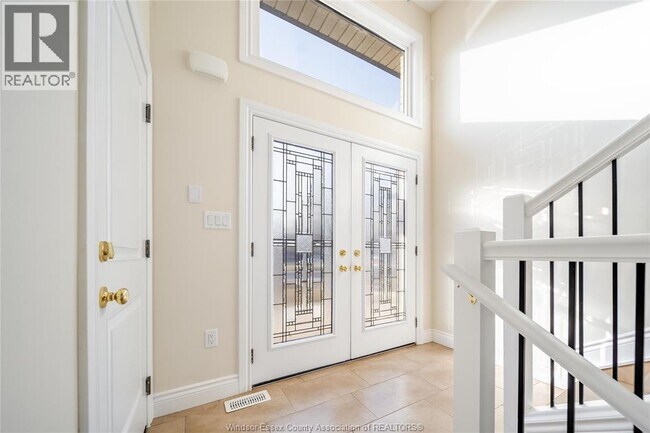 Photo du bâtiment - 1294 Tourangeau Rd