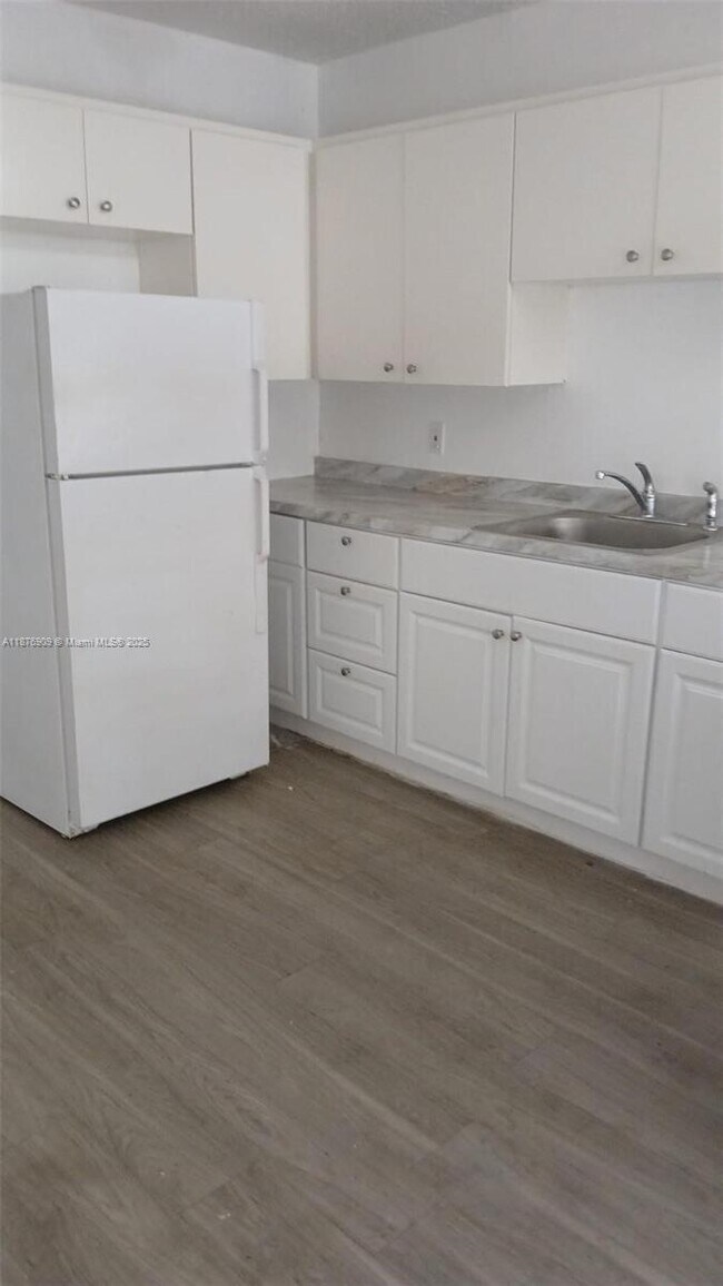 Foto del edificio - 7160 NW 14th Pl