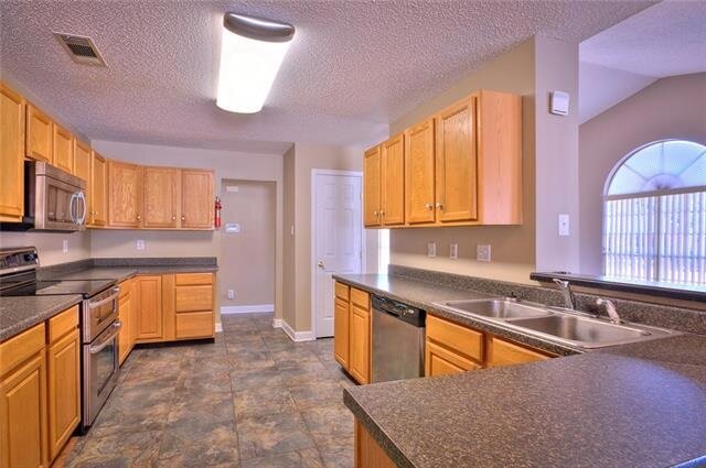 Foto del edificio - 1409 Ellingsworth Dr