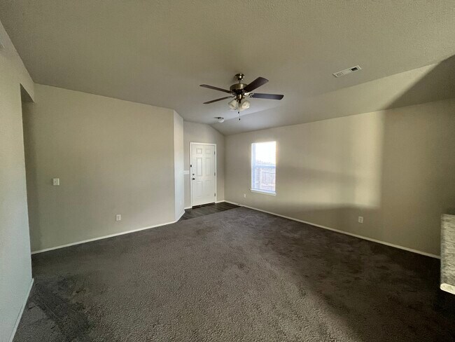 Foto del edificio - 1322 S Scissortail Ln